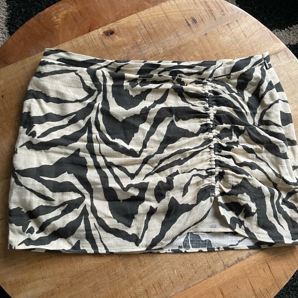 H&M Zebra Print Mini Skirt NWT
